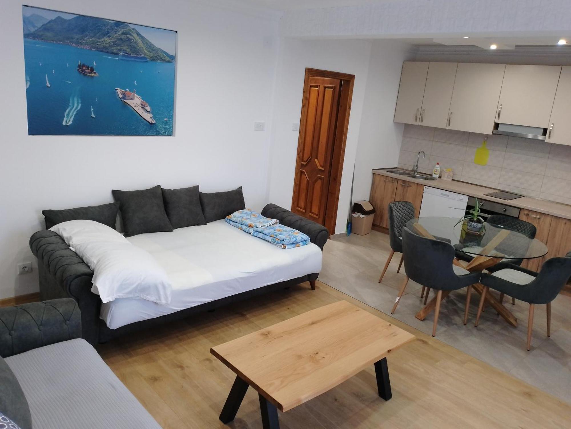 Apartment Ksenija Kotor Ngoại thất bức ảnh